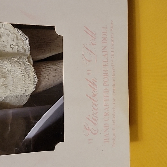 Elizabeth Porcelain Doll by Cracker Barrel American Classics Collection - Picture 6 of 8